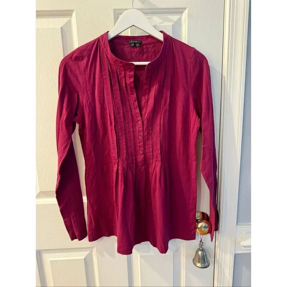 Theory Raspberry V-Neck Pintuck Top sz L EUC
